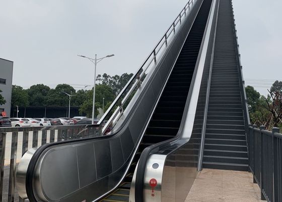 Width 1000 Moving Walkway Escalator Outdoor Escalator Opaque Balustrade